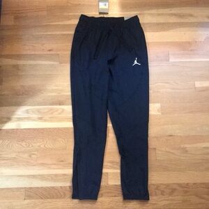 Standard fit black ankle zip joggers . Fits men and women size small